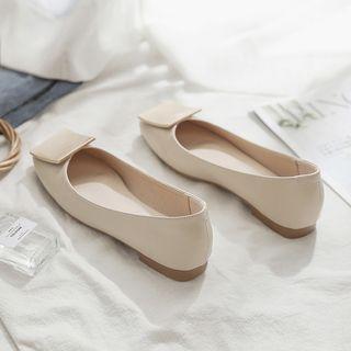 Square Accent Flats
