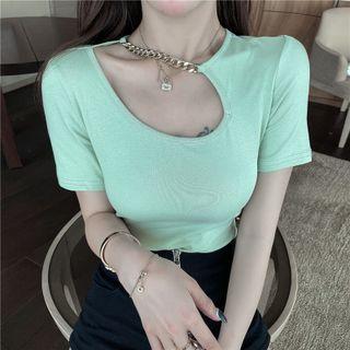 Short-sleeve Chain-accent Dance T-shirt