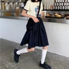 Short-sleeve Printed T-shirt / A-line Pleated Skirt