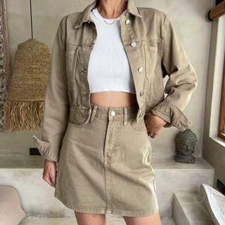 High-waist Washed Cargo Mini Skirt / Washed Denim Oversize Button-up Jacket