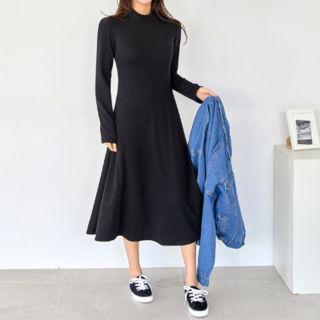 Mock-neck Long Flare Dress