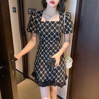 Short-sleeve Square-neck Patterned A-line Dress