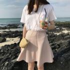Short-sleeve T-shirt / A-line Skirt