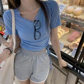 Short-sleeve Plain Drawstring Top / Contrast Trim Hot Pants