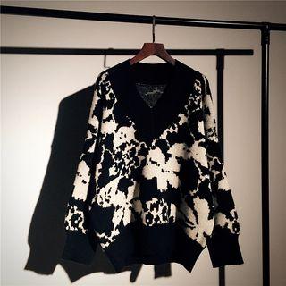 V-neck Flower Jacquard Oversize Sweater