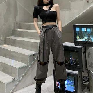 One-shoulder Short-sleeve T-shirt / Detachable Cropped Harem Pants