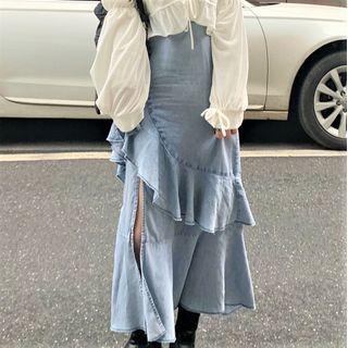 Long-sleeve Cropped Blouse / Ruffled Midi A-line Skirt