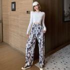 Plain Long-sleeve T-shirt / Printed Cropped Wide-leg Pants