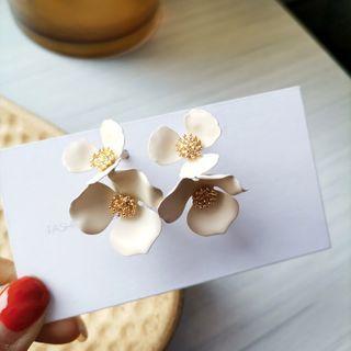 925 Sterling Silver Floral Ear Stud 1 Pair - S925 Silver Needle - Earring - White - One Size