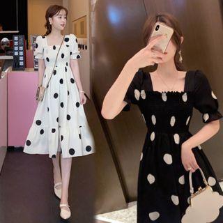Dotted Short-sleeve Square-neck Midi Dress