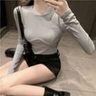 Plain Mock-neck Cropped T-shirt