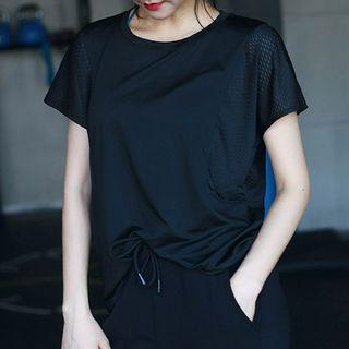Short-sleeve Mesh Paneled Sports T-shirt