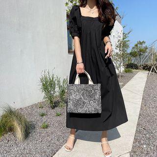 Puff-sleeve Long Trapeze Dress