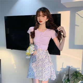 Short-sleeve Cropped Cardigan / Floral Mini A-line Skirt