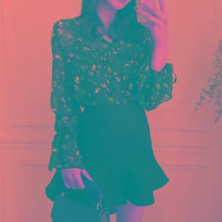 Set: Floral Print Blouse + Cropped Camisole Top