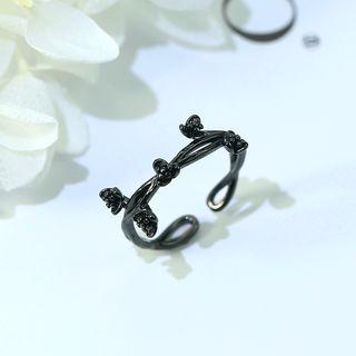 Flower Open Ring Black - One Size