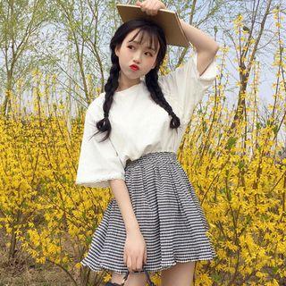 Set: Lace Trim Elbow-sleeve T-shirt + Gingham A-line Skirt