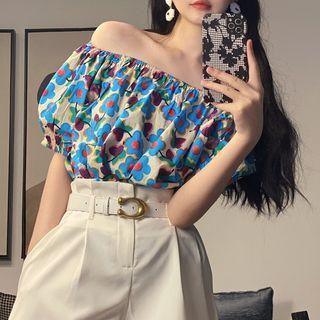 Short-sleeve Off-shoulder Floral Print Top / Wide Leg Shorts