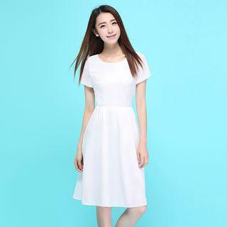 Short-sleeve Sheath Chiffon Dress