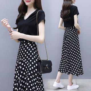 Set: V-neck Short-sleeve T-shirt + Polka Dot Midi Skirt