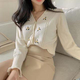 Flower V-neck Sweater Milk White - One Size