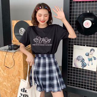 Printed T-shirt / Plaid A-line Skirt
