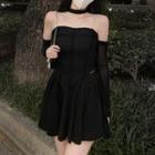 Choker-neck Paneled Top / Arm Sleeves / A-line Skirt / Set