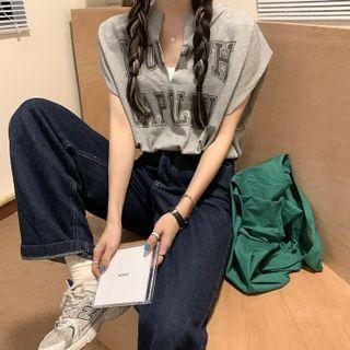 V-neck Printed Letter Oversize Cropped Top