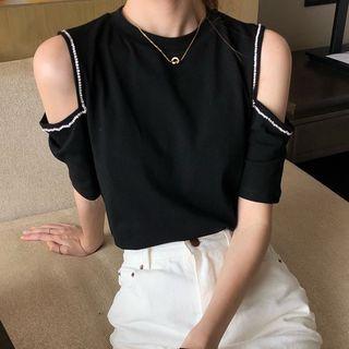 Short-sleeve Cutout Shoulder Plain Top
