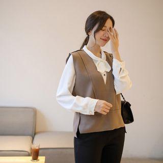 V-neck Seam-trim Vest