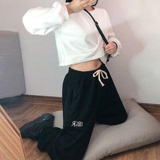 Harem Pants / Cropped Sweatshirt