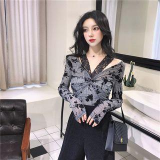 V-neck Lace Panel Long-sleeve Top Black - Top - One Size