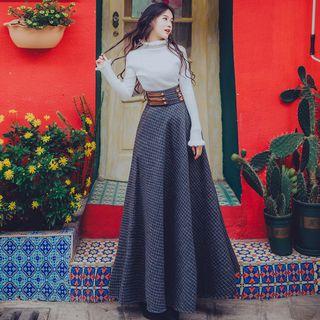 Set: Ruffle Trim Knit Top + Plaid A-line Maxi Skirt