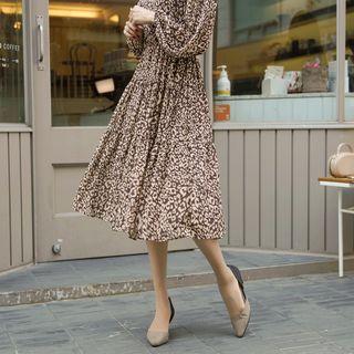 Tie-side Leopard Midi Tiered Dress