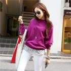 Raglan-sleeve Slit-hem Sweatshirt