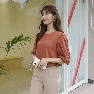 Balloon-sleeve Crochet-trim T-shirt