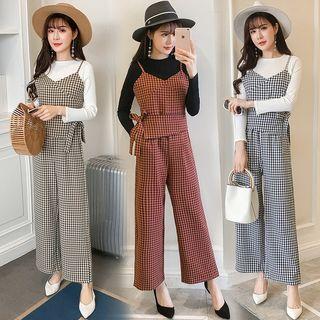 Set: Long Sleeve T-shirt + Cropped Plaid Jumper Pants