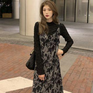 Long-sleeve T-shirt / Printed Midi Overall Dress