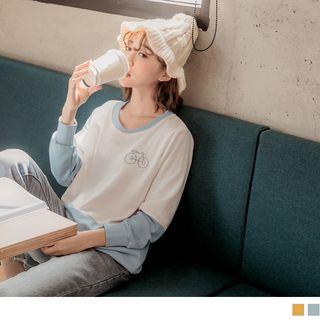 Two Tone Embroidered Pullover
