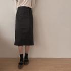 [cle.] Dotted H-line Midi Skirt