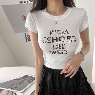 Lettered Fitted Crop T-shirt