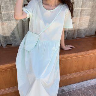 Short-sleeve Midi A-line Dress Mint Green - One Size