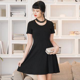 Plain Cut Out Front Short Sleeve Dress