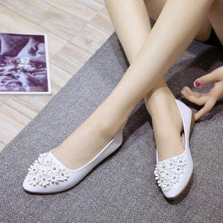 Flower Detail Pointed Flats