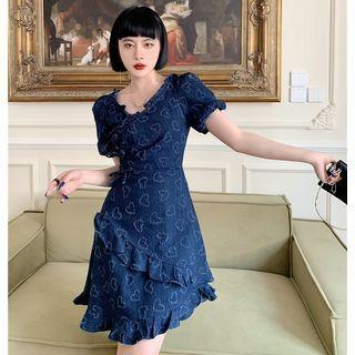 Short-sleeve V-neck Ruffle Heart Pattern Denim Dress