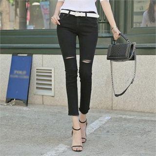 Cropped Fray-hem Distressed Straight-cut Pants
