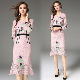 Embellished Embroidery Lace Sheath Dress