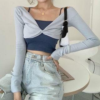 Long-sleeve V-neck Top / Sleeveless Plain Camisole Top