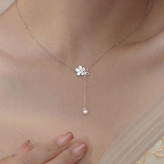 Flower Faux Pearl Pendant Alloy Necklace Necklace - Silver - One Size