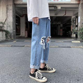 Straight Cut Crop Ripped Jeans